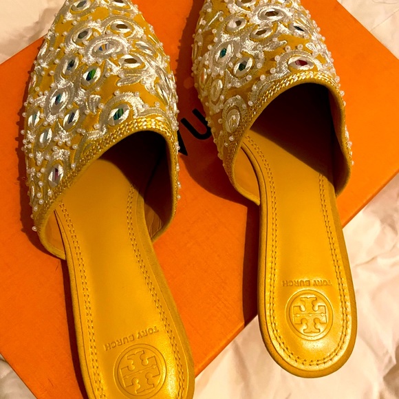 NWOB Tory Burch Elora Yellow Slide in Metallic - Picture 2 of 11